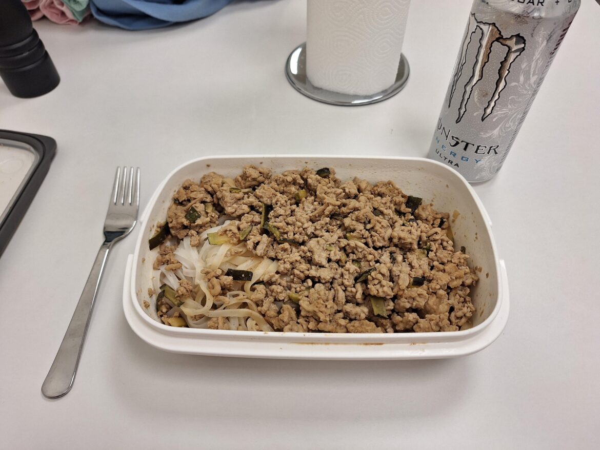 I am an expert in cooking food that tastes great but looks awful - this is my lunch today