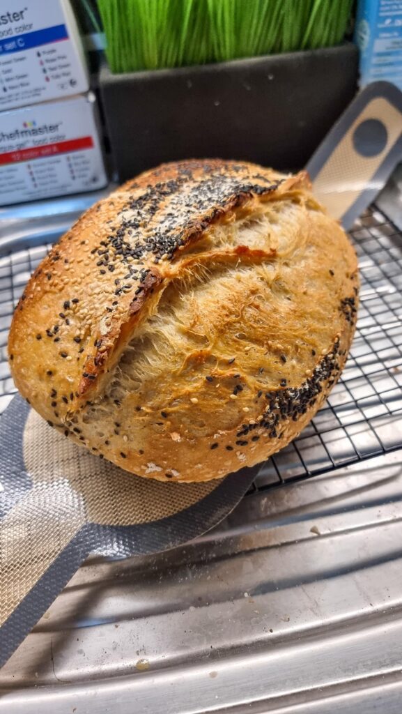 I did it! I’m so happy and proud of myself for this (my 1st successful sourdough) 🥳 I did it! I'm so happy and proud of myself for this (my 1st successful sourdough) 🥳