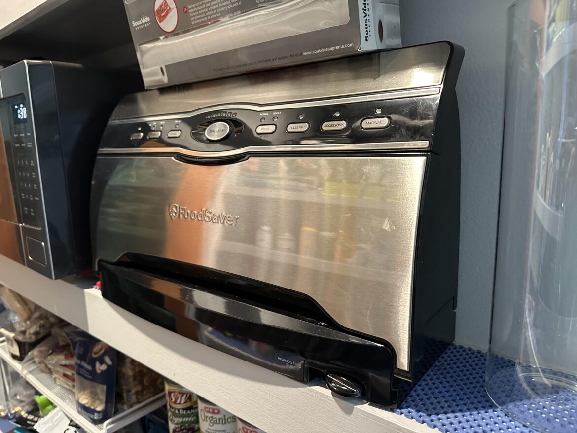 Vertical space saving vacuum sealer?