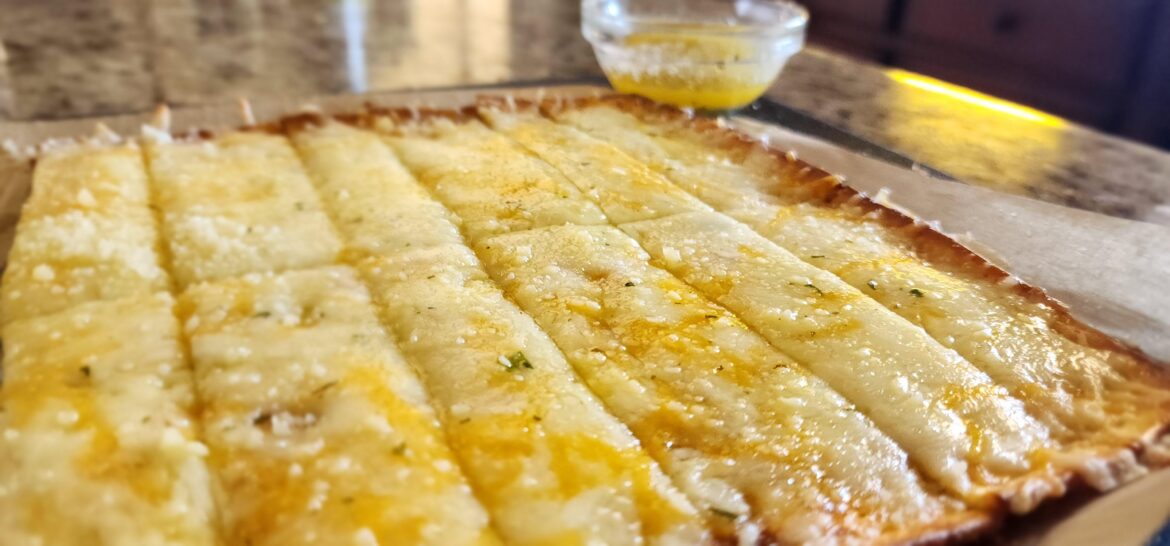 Low carb garlic cheese bread using the viral cottage cheese flatbread. UNREAL!
