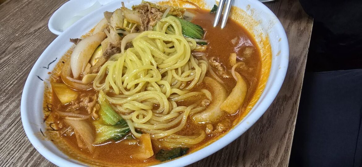 I like jjambbong with meat in it😋