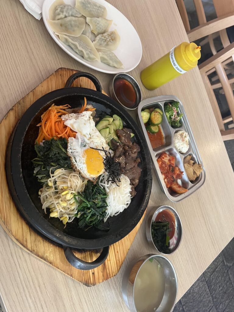 approximate calories for this meal of royalty