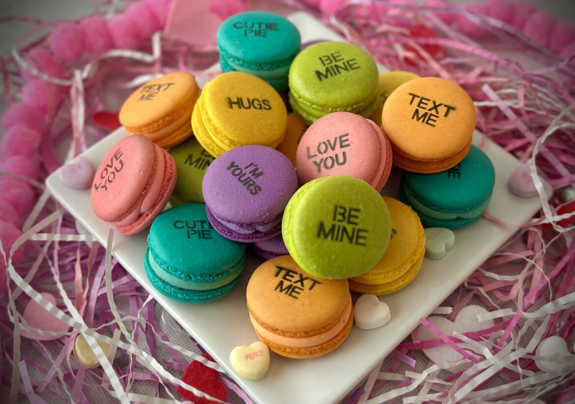 Valentine’s Day macarons pt2