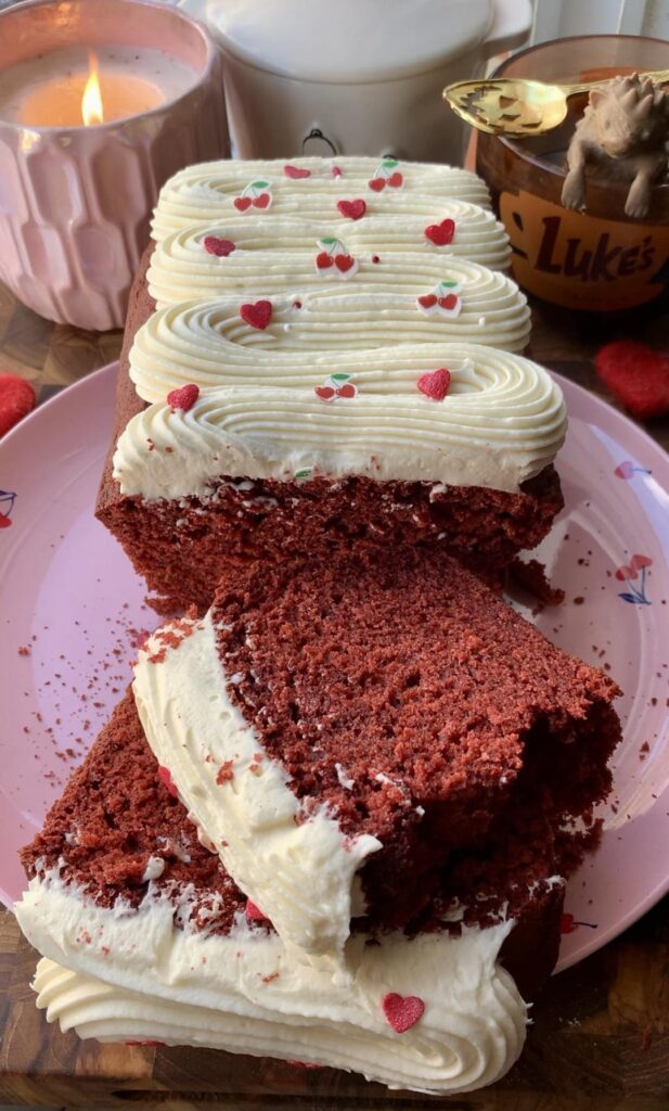 Been really craving red velvet so i made a red velvet cake with cream cheese frosting