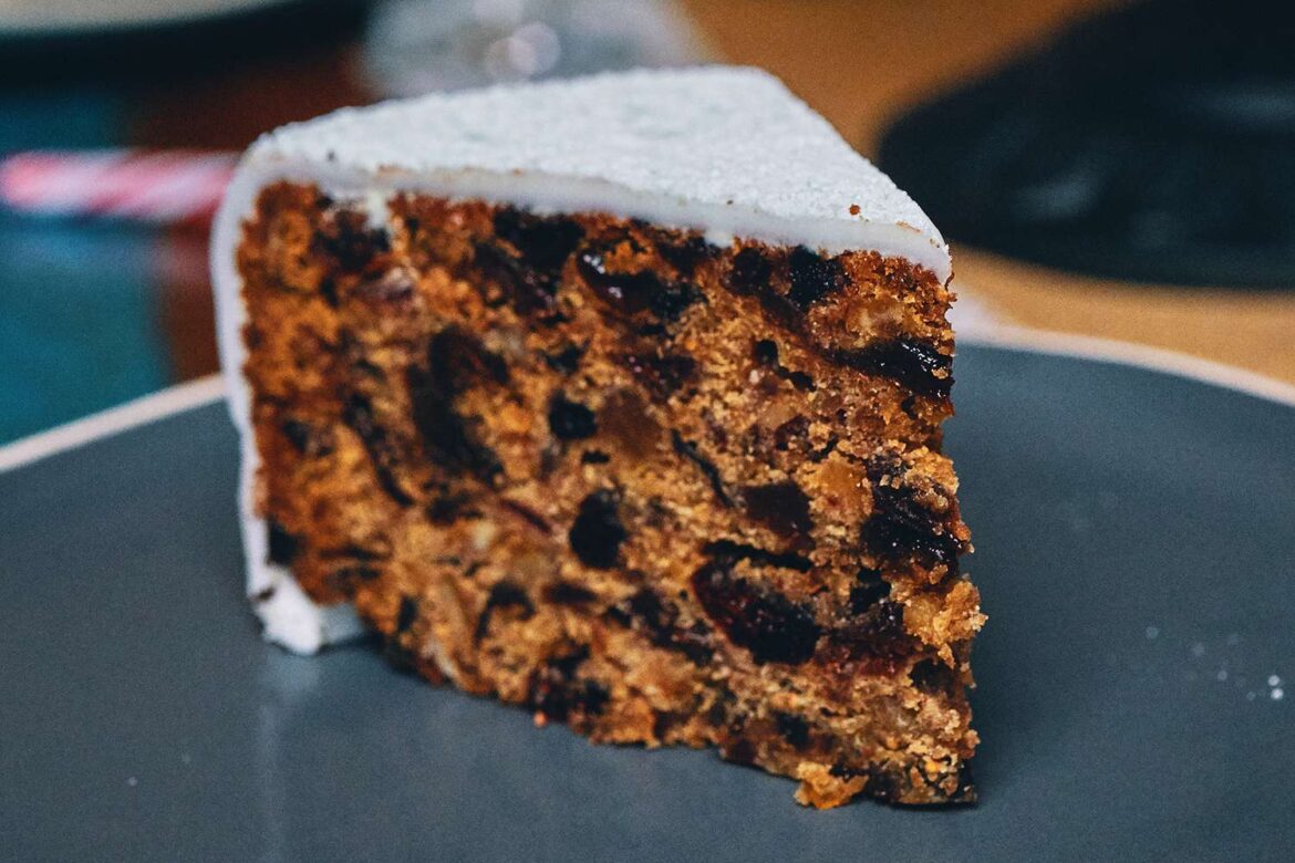 3 Family Members Die After Eating Homemade Christmas Cake, 3 Others Ill