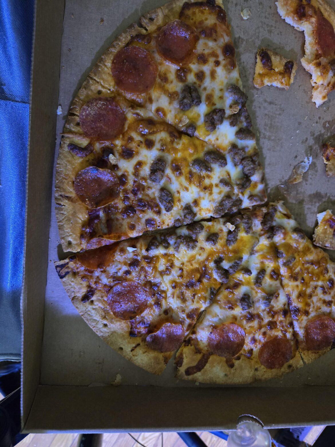 Ordered a pepperoni and sausage pizza from a gas station Godfathers, wasn't expecting anything special but the ONLY pepperonis are in a ring around the edge...not cool man