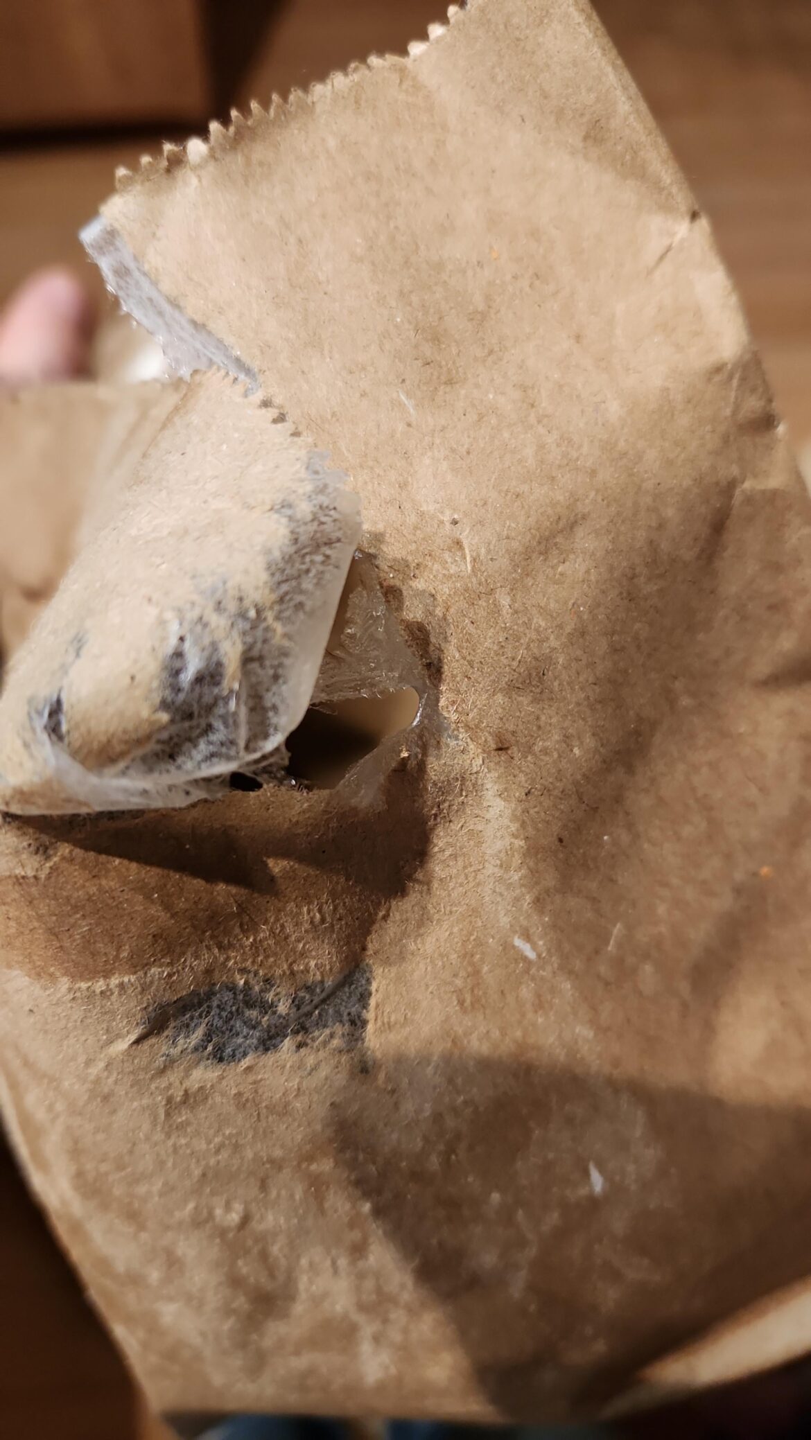 Inside Lining of HelloFresh paper bags in Canada - plastic?