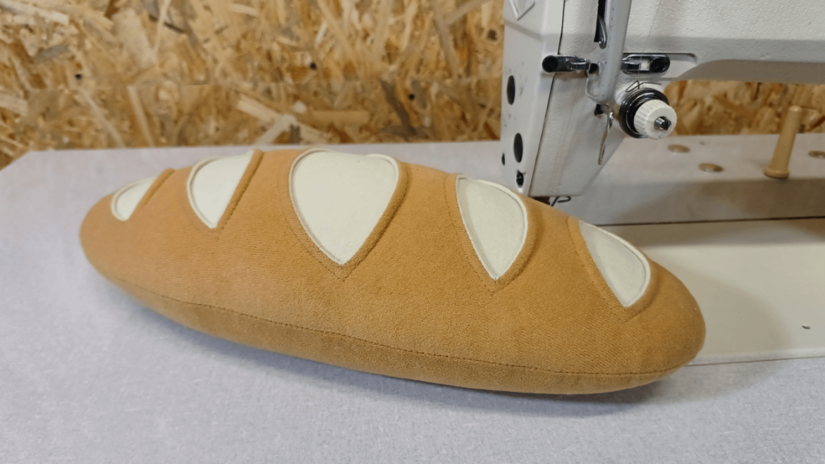 I can't bake, but I sewing bread :)