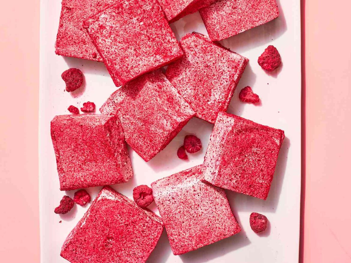 25 Romantic Desserts for Anniversaries, Date Night, and More