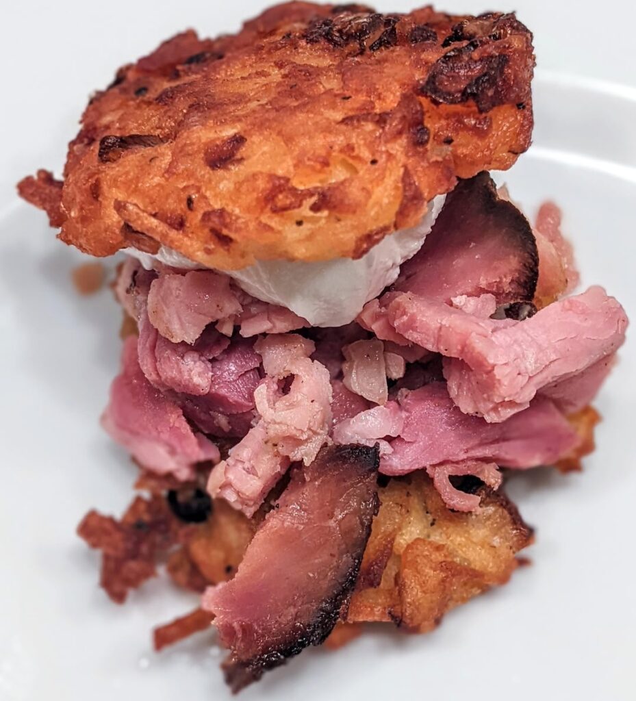 My homemade Hanukkah latkes and my wife's leftover Christmas (Honey Baked) ham. Plus sour cream. Can't explain how frickin good it was, way surpassed expectations <swipe> Happy New Year!