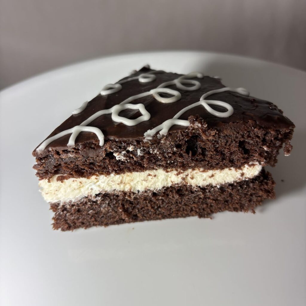 Made king Arthur bakings Giant Hostess Cupcake Cake