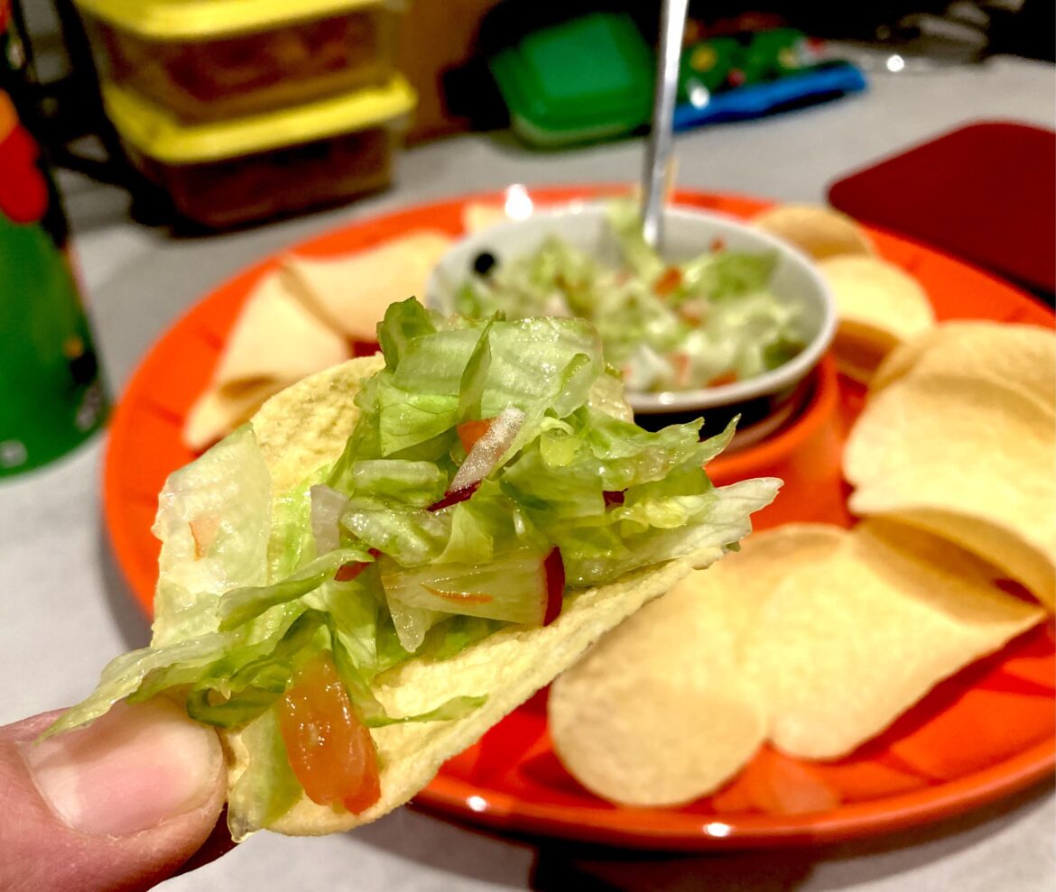 Crazy idea to keep a tube of Pringles longer: Crazy idea to keep a tube of Pringles longer: