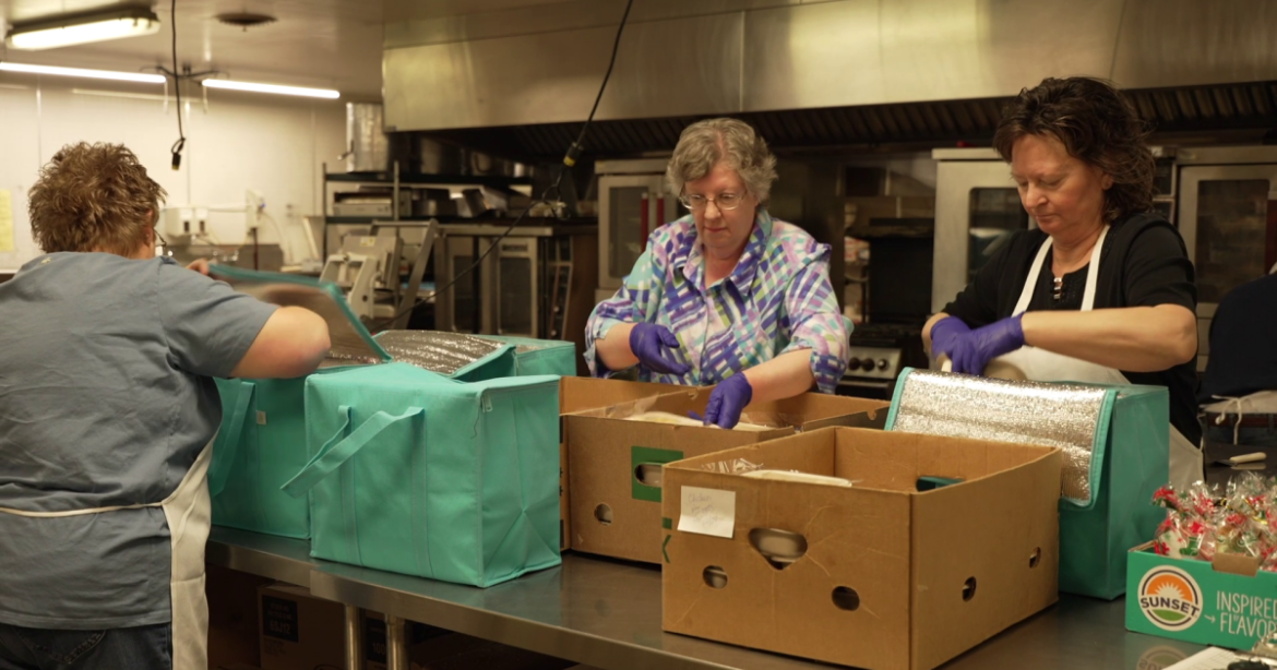 Delivering Christmas meals and holiday cheer in Great Falls