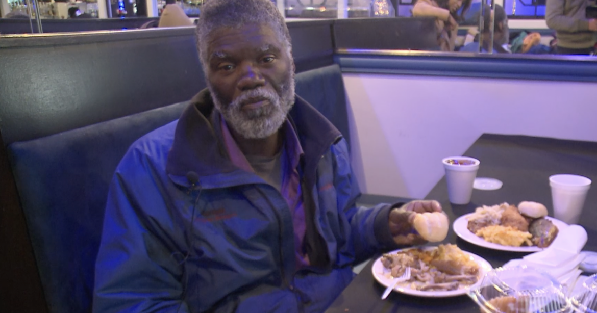 Portsmouth restaurant serves Christmas dinner to those in need