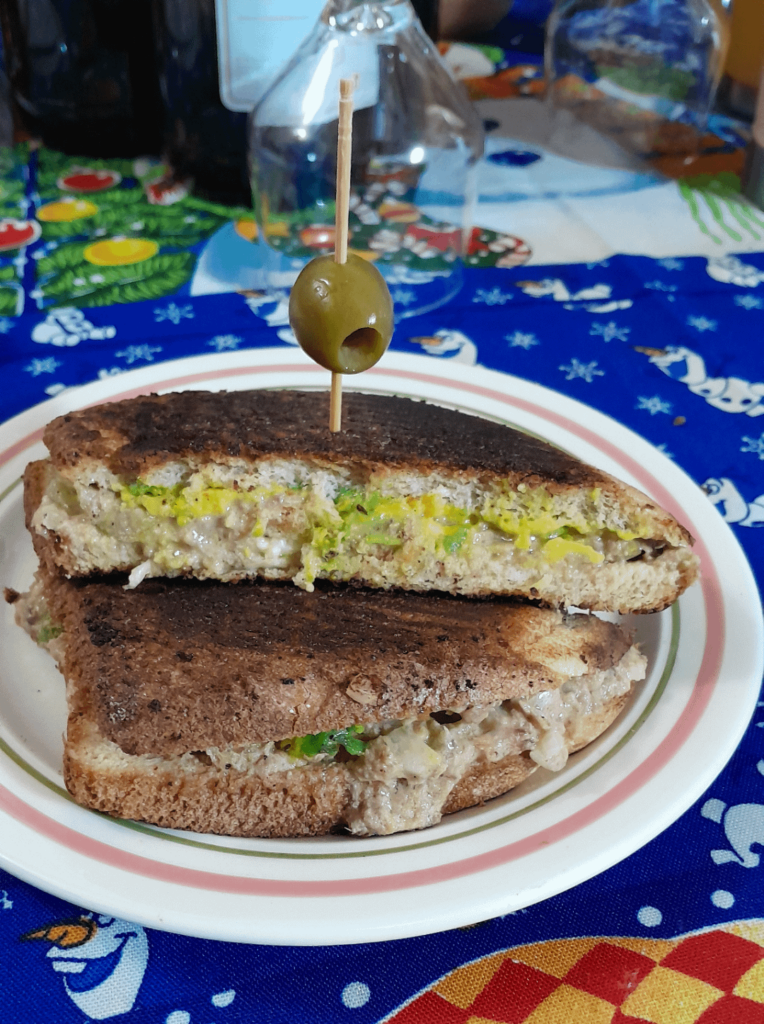A simple tuna melt with avocado, by me