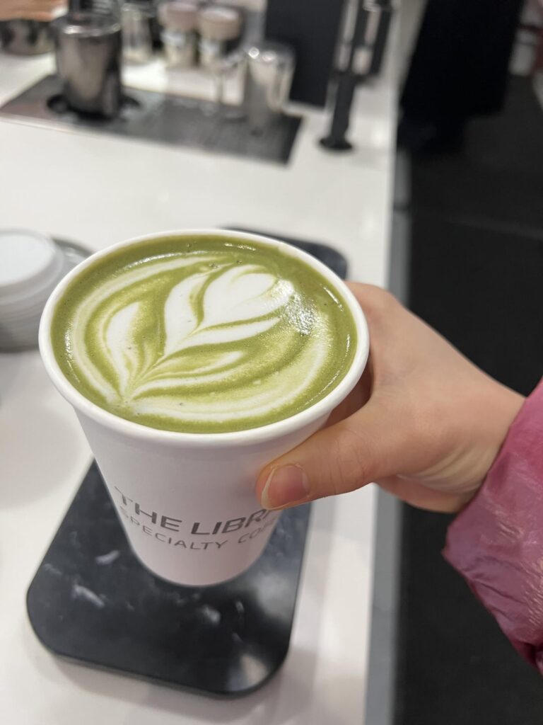 cafe hop with me! i love strong, creamy matcha lattes 🍵