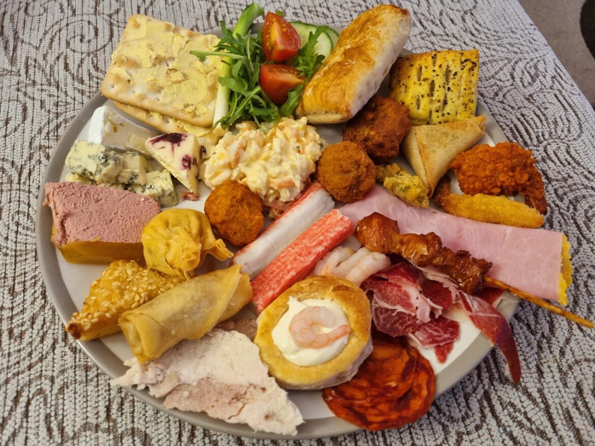 Boxing day picky tea