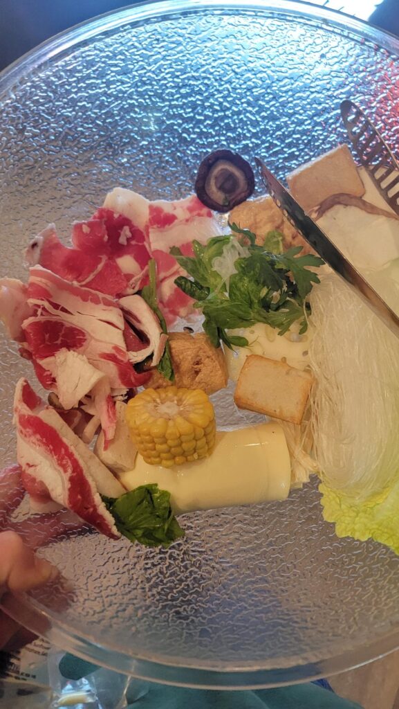 Please help in calculating my 1.3lb malatang hot pot bowl calories.