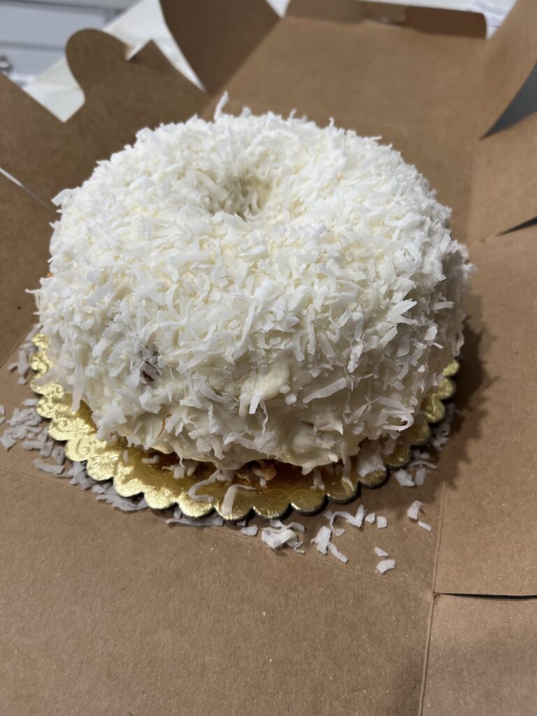 The Tom Cruise Christmas Cake from Doan’s in Woodland Hills The Tom Cruise Christmas Cake from Doan’s in Woodland Hills