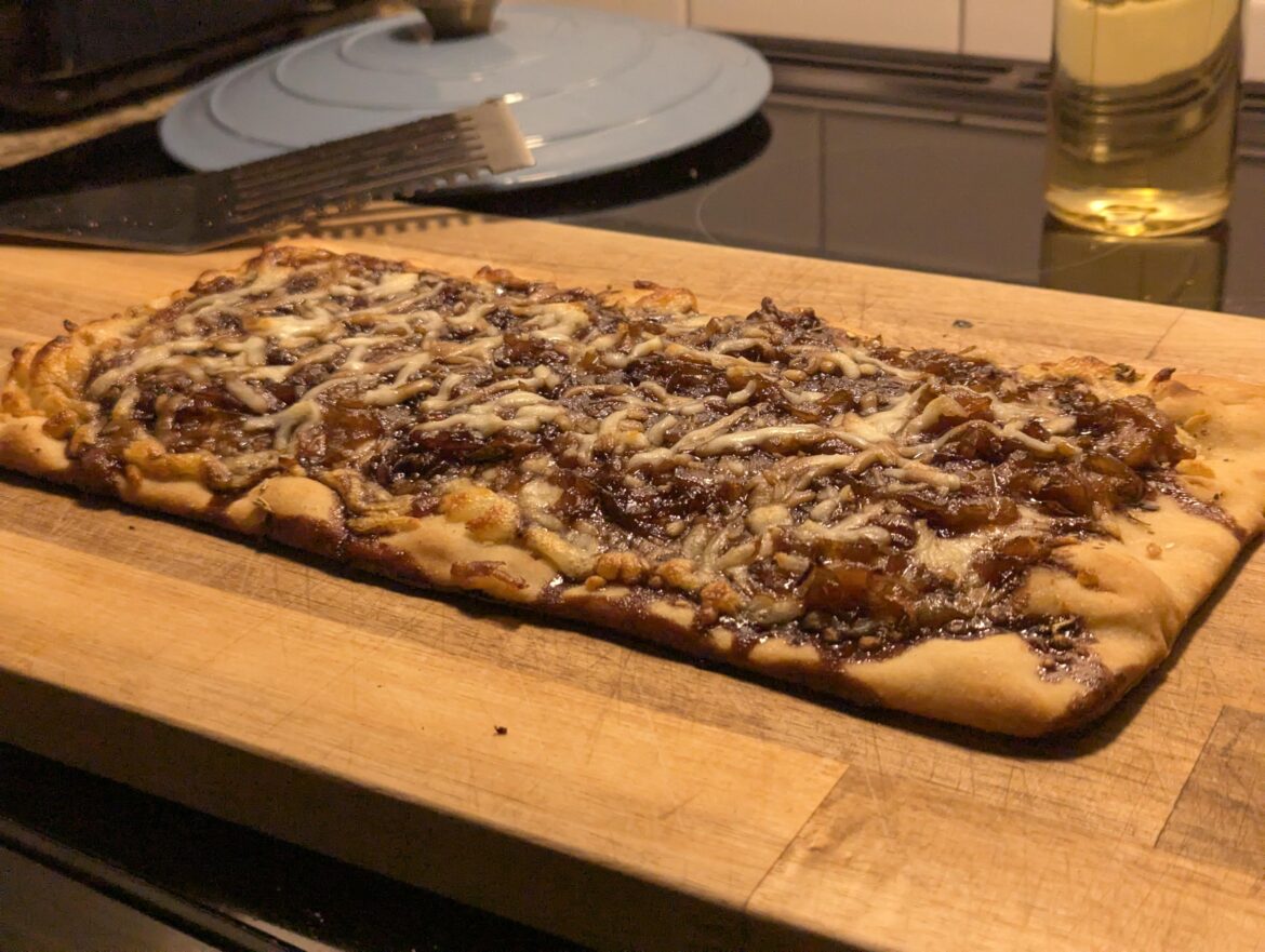 Got stoned and made a caramelized onion flatbread with mozz and a balsamic glaze