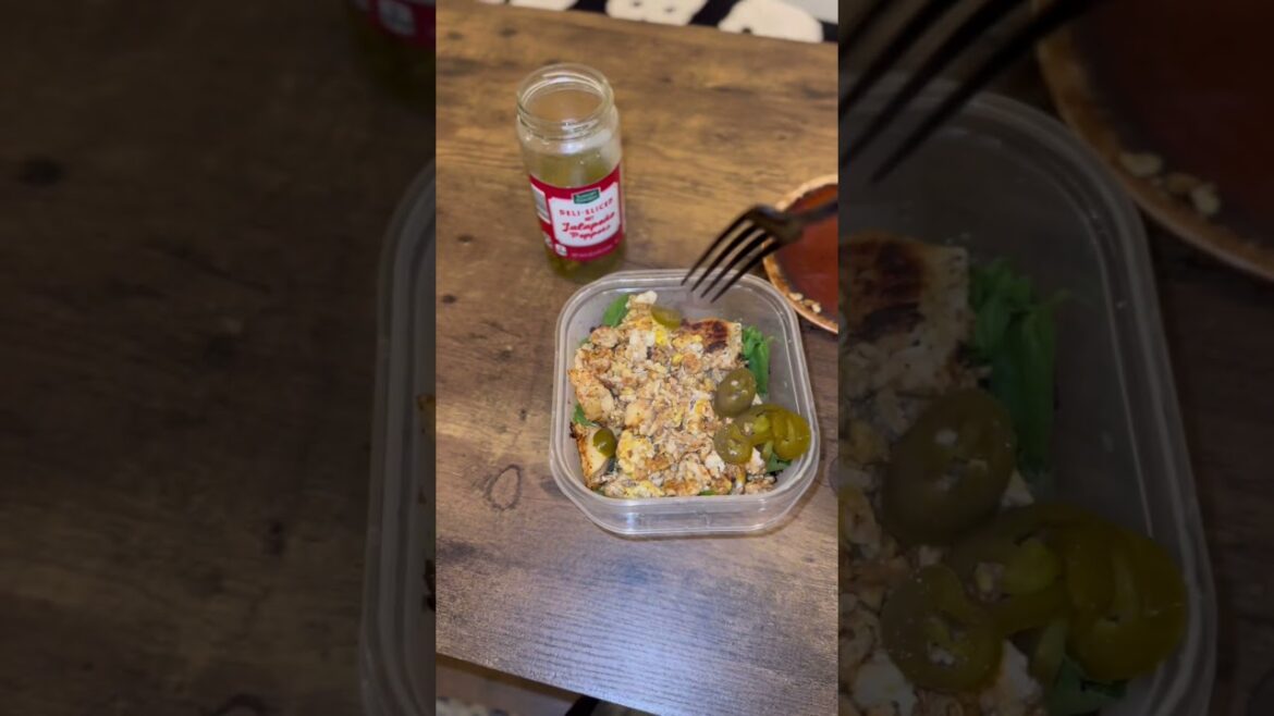 how to make healthy chicken salad. getting lean with greens #shorts #food