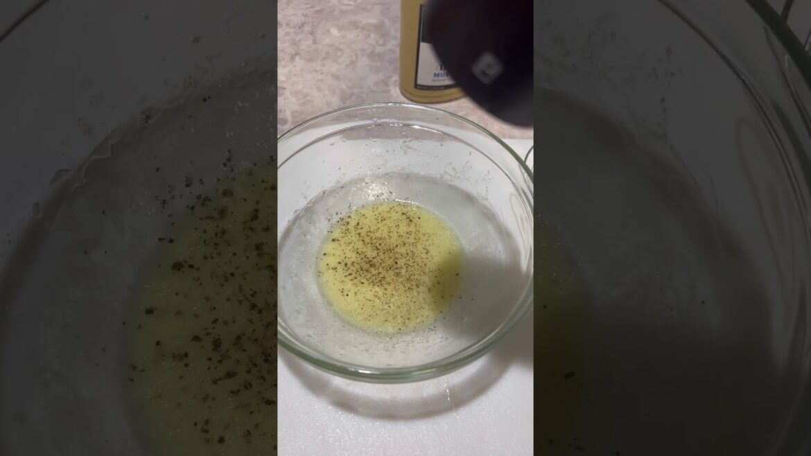 Delicious Greek Salad Quinoa Bowl Recipe | Healthy & Easy