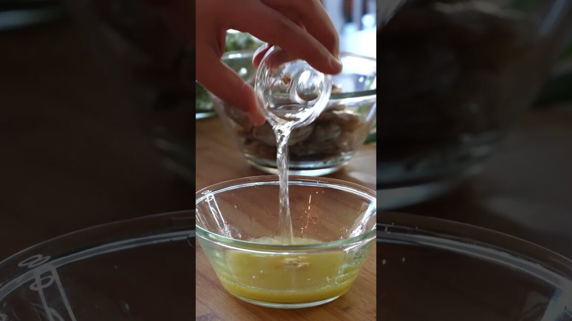 Zesty Greek Lettuce Salad with Seared Ouzo Shrimp Zesty Greek Lettuce Salad with Seared Ouzo Shrimp