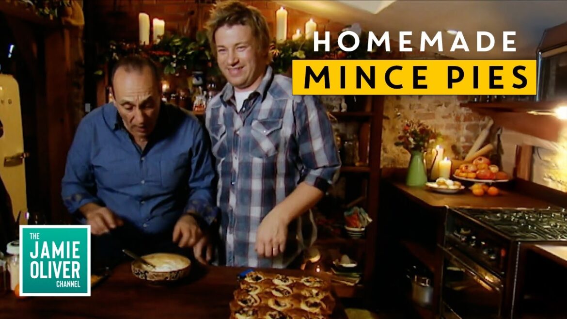 Homemade Mince Pies | Christmas At Home With Jamie Oliver & Gennaro Contaldo Homemade Mince Pies | Christmas At Home With Jamie Oliver & Gennaro Contaldo