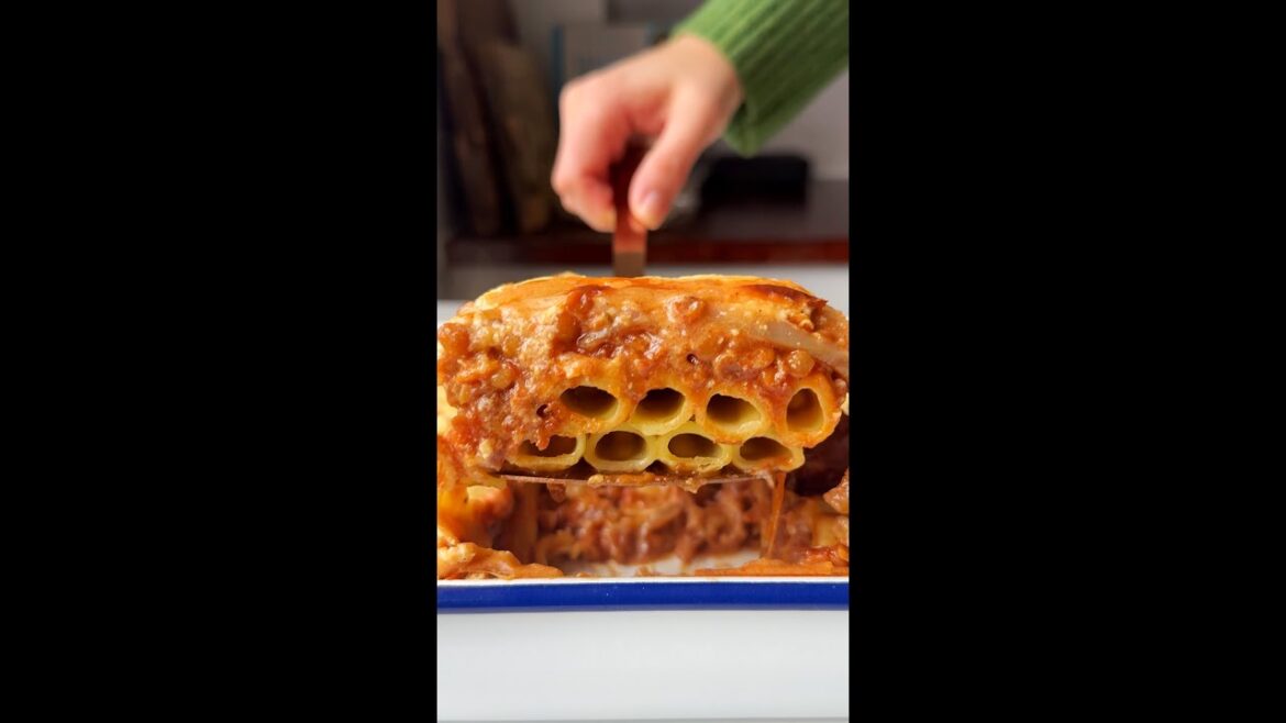 If your go-to pasta bake is lasagne, let us introduce you to pastitsio! If your go-to pasta bake is lasagne, let us introduce you to pastitsio!