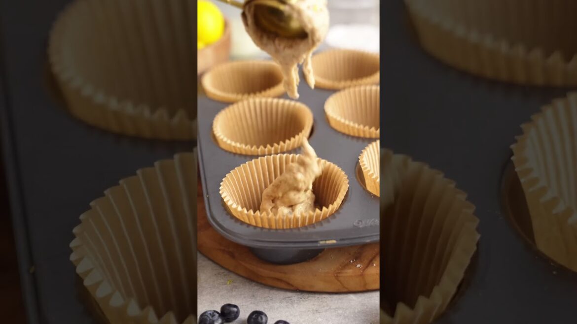THE BEST GLUTEN-FREE VEGAN LEMON BLUEBERRY MUFFINS