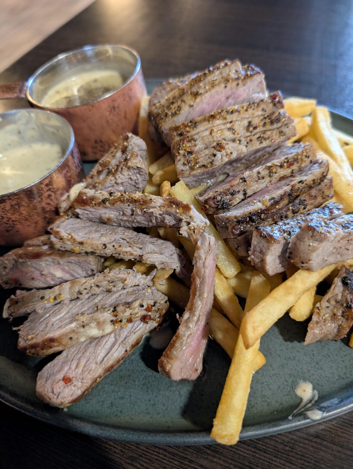 First steak i've ever sent back... Ordered rare 😂