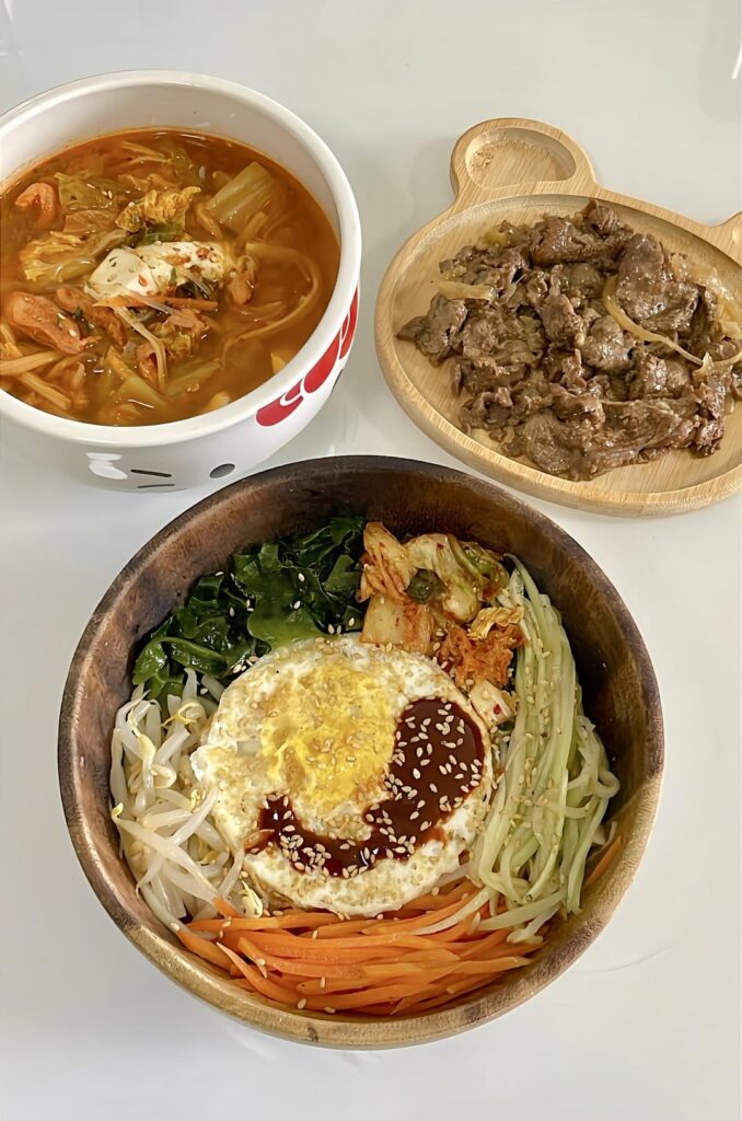 Bibimbap, Kimchi Soup & Black Pepper Beef