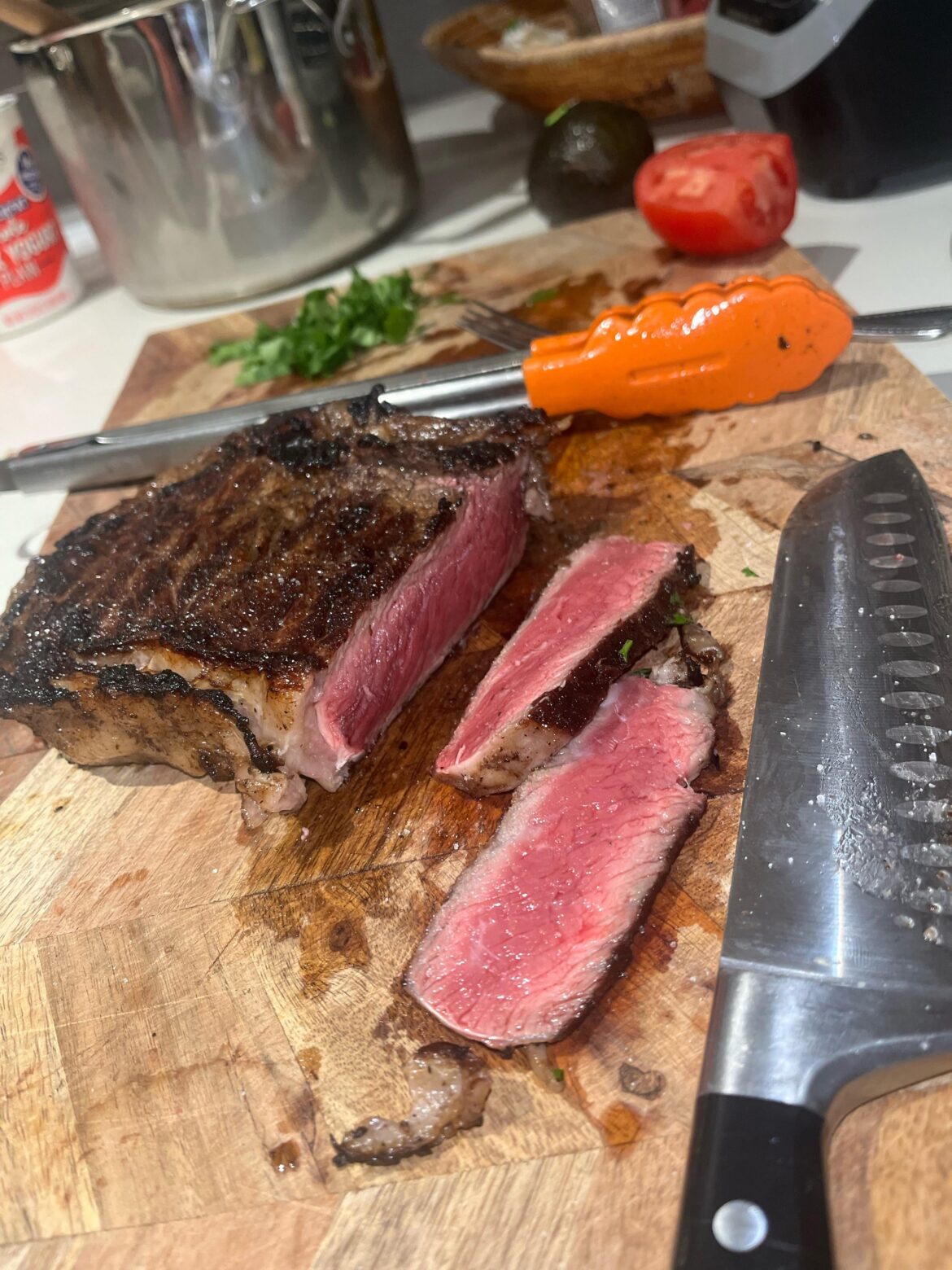 My gf thinks I’m crazy everyone I cook my steak medium rare . She thinks it’s too raw.