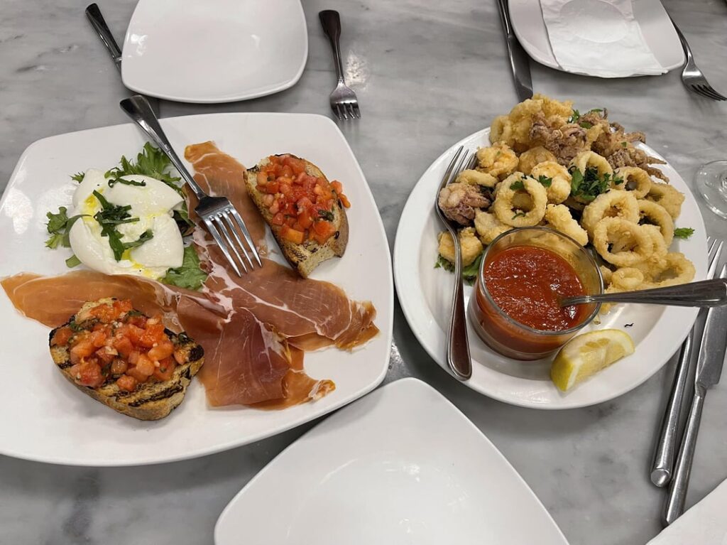 Apps and pizza at Nella