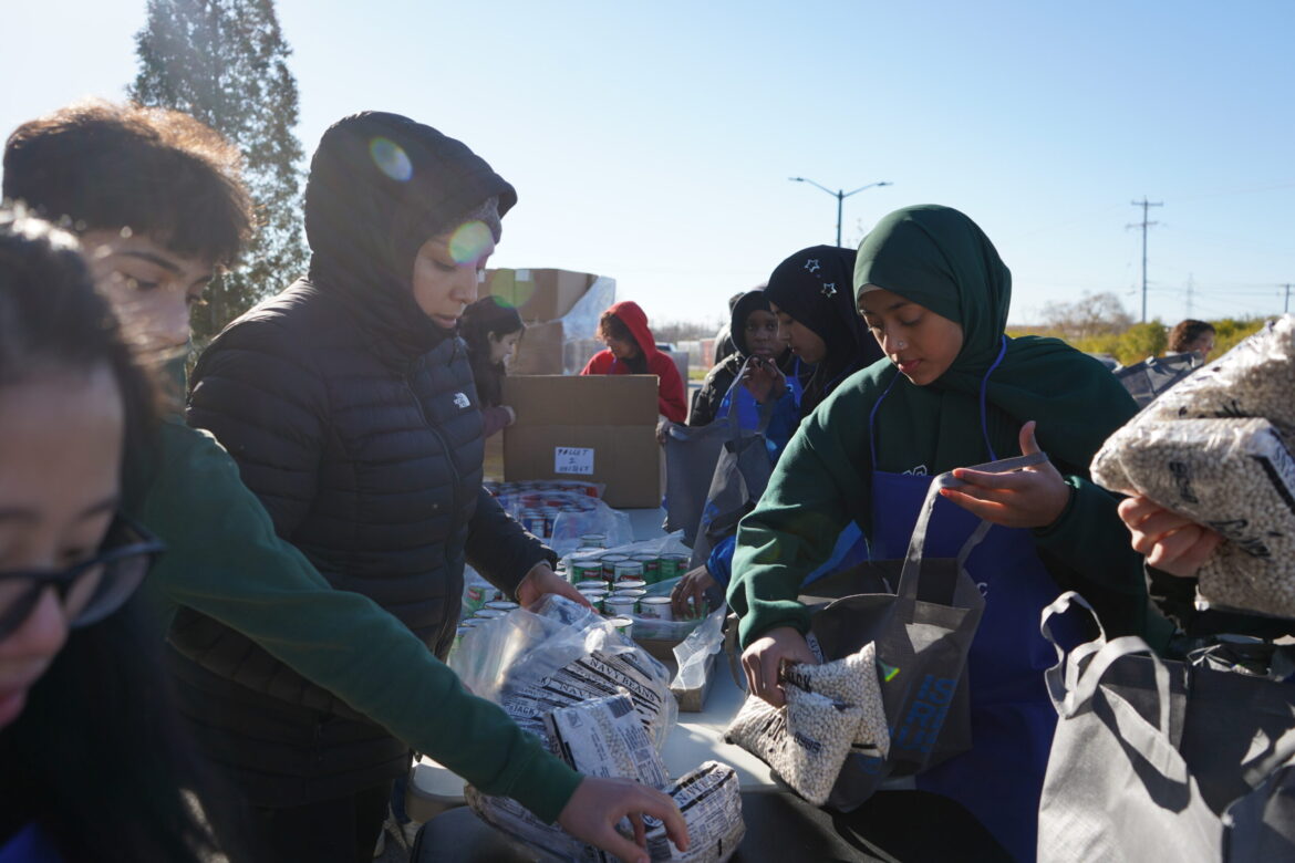 Where to find free Thanksgiving meals in Milwaukee
