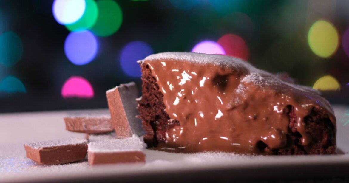 Mary Berry’s ‘indulgent’ chocolate pudding recipe is served with a ‘divine’ sauce Mary Berry’s ‘indulgent’ chocolate pudding recipe is served with a ‘divine’ sauce