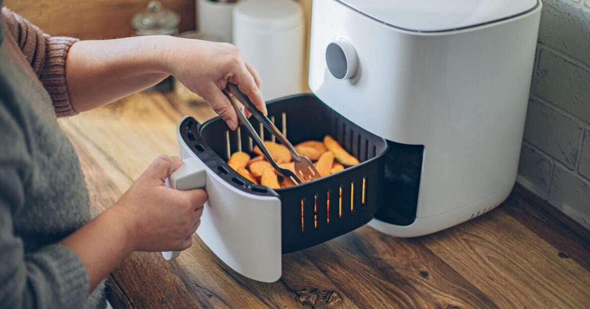 Air fryer warning issued as many forget vital step before cooking