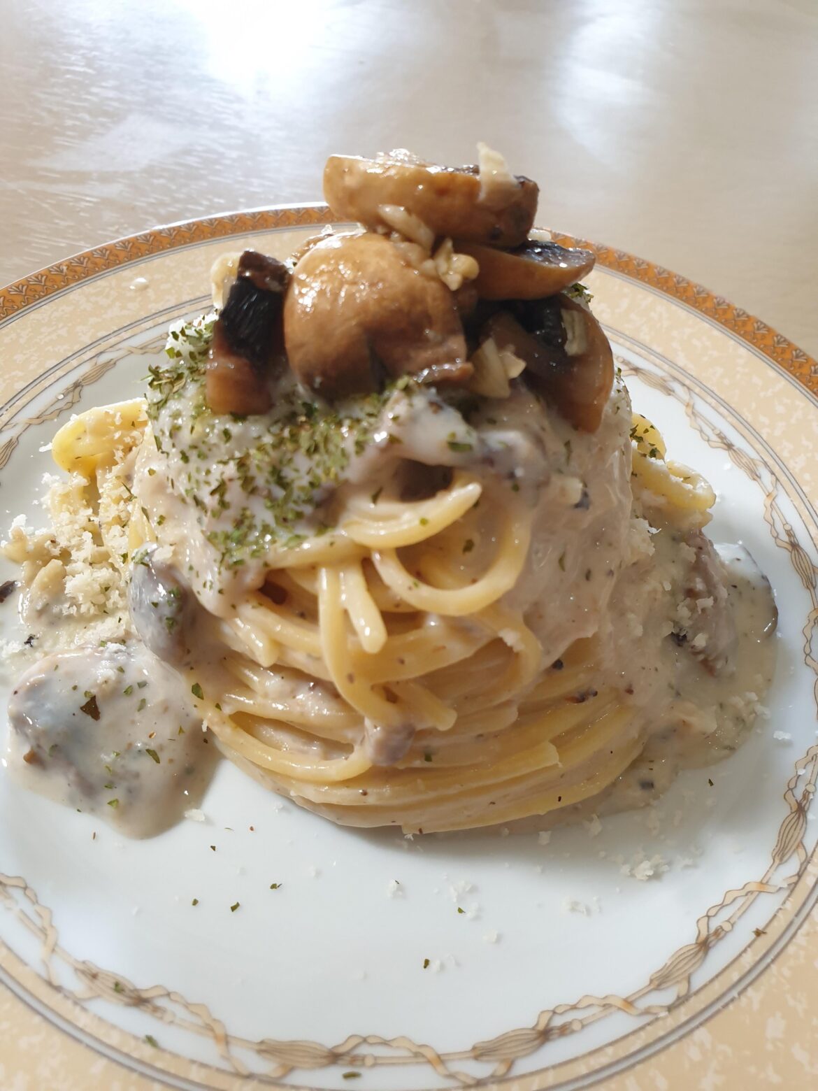 Creamy Mushroom Pasta