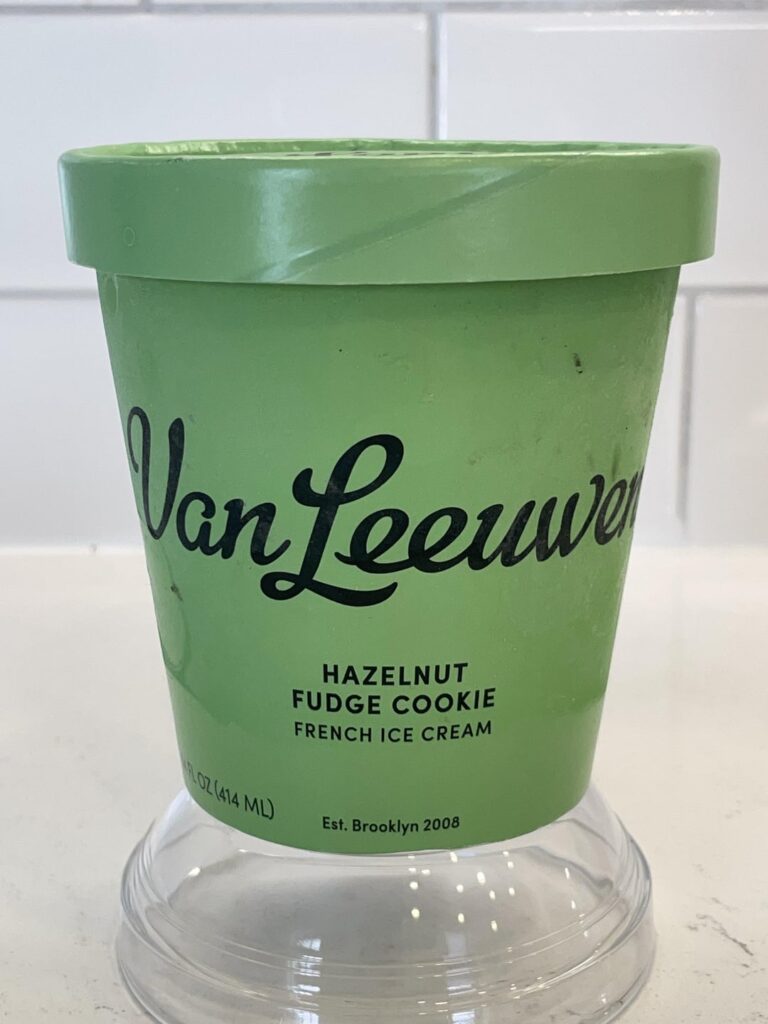 I have 39 different Van Leeuwen's flavors in my freezer and I'II be testing one by one. #38/39 - Hazelnut Fudge Cookie