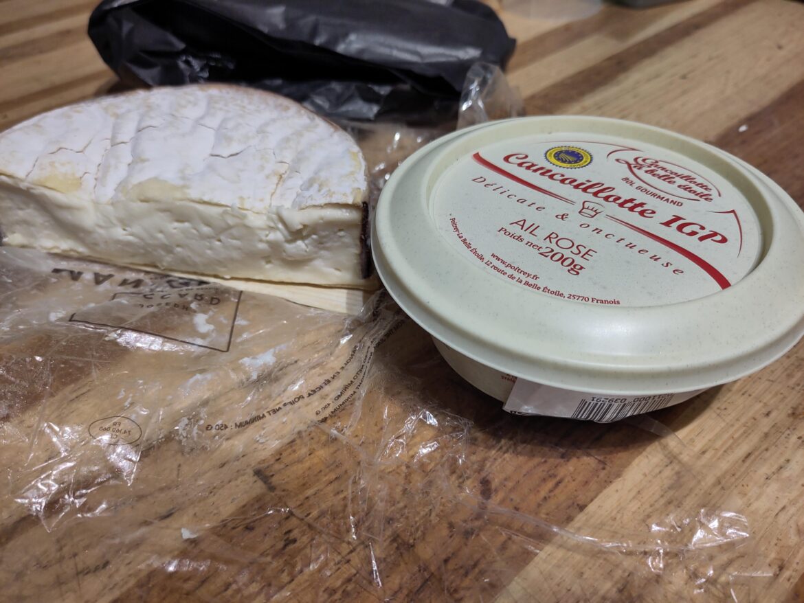 Manigodine and Cancoillotte à l'ail rose