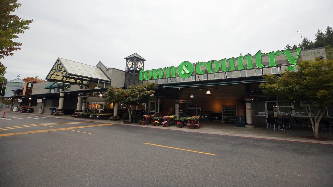 Grocery stores, restaurants open on Christmas around Kitsap County