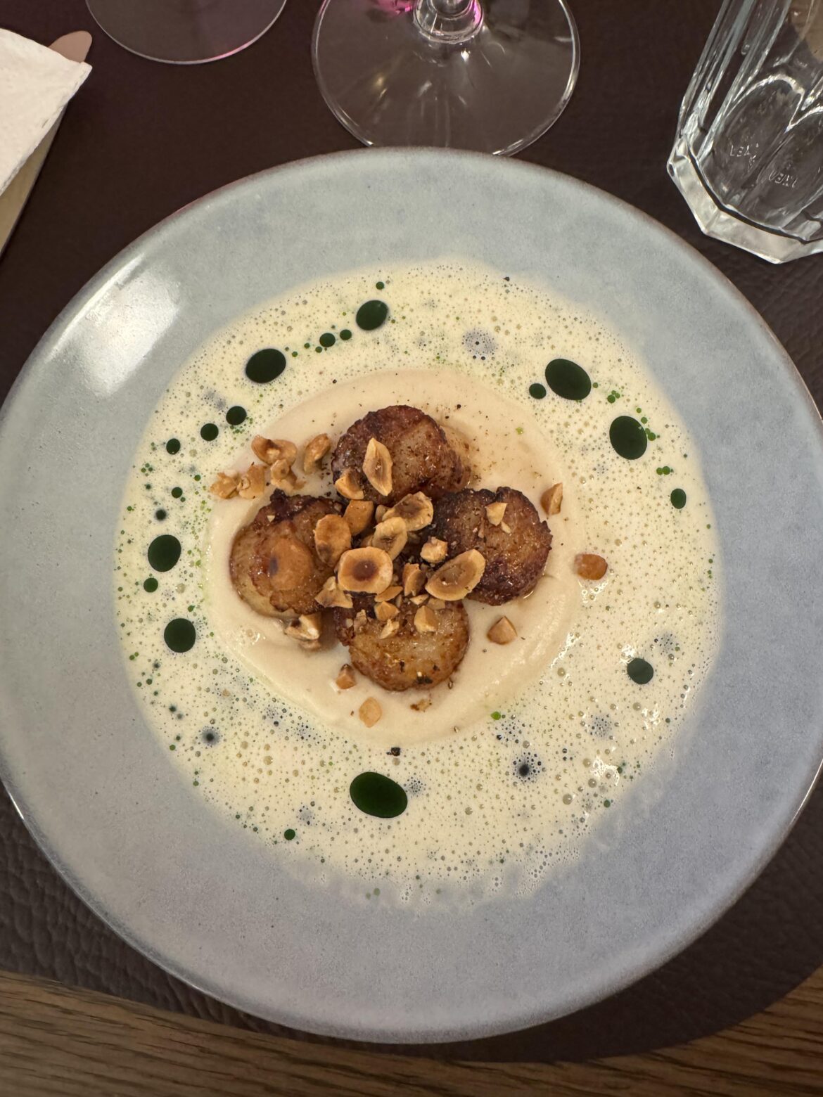 Scallops with cauliflower puré