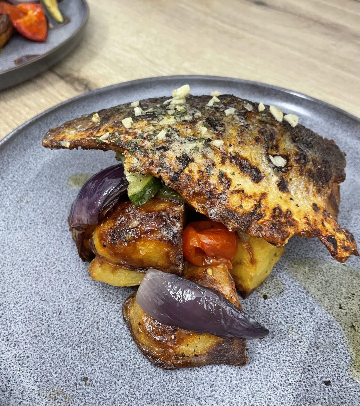 Seabass, roasties&veg🐟