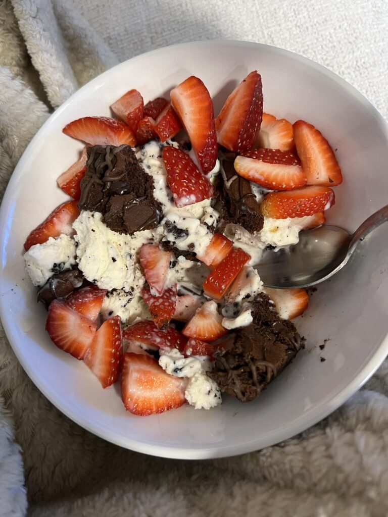 These dessert bowls feel like a life hack - 223 cals