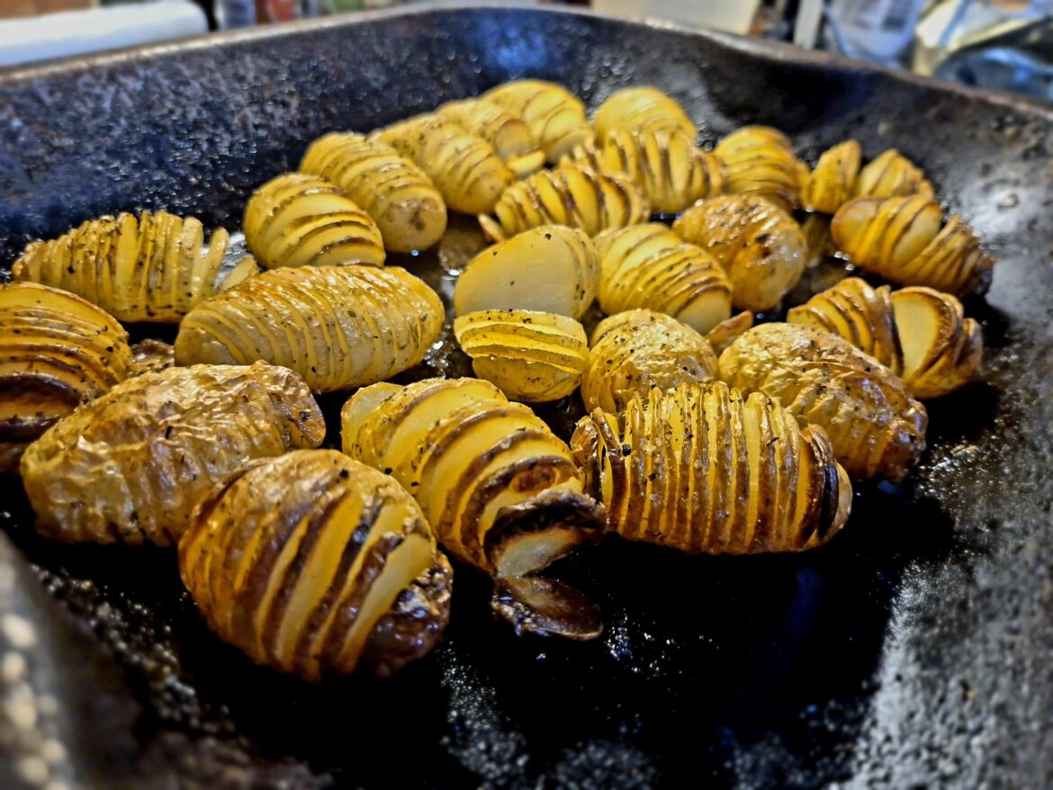 Hassleback baby/new potatoes