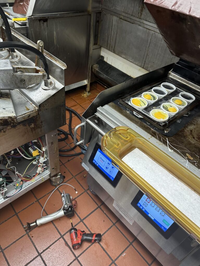 The cook burnt me on purpose !!!😡