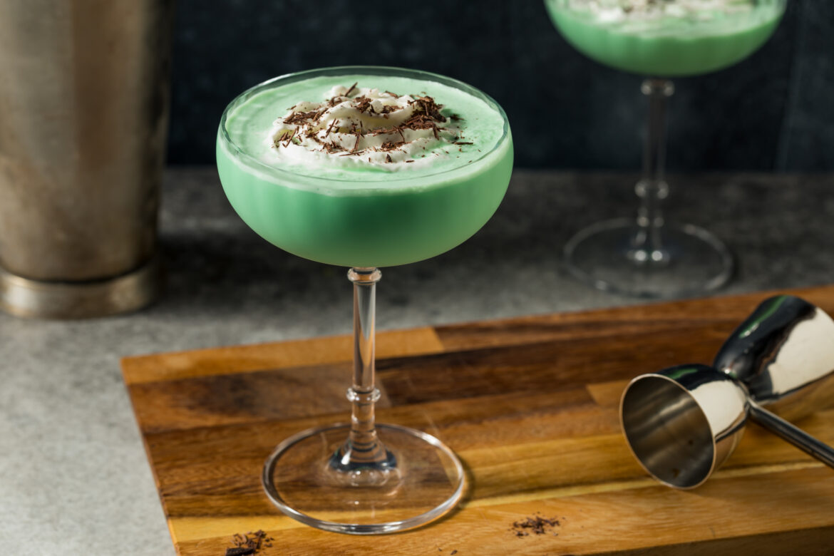 5 Oscar-Themed Cocktails and Mocktails to Make for Your Watch Party