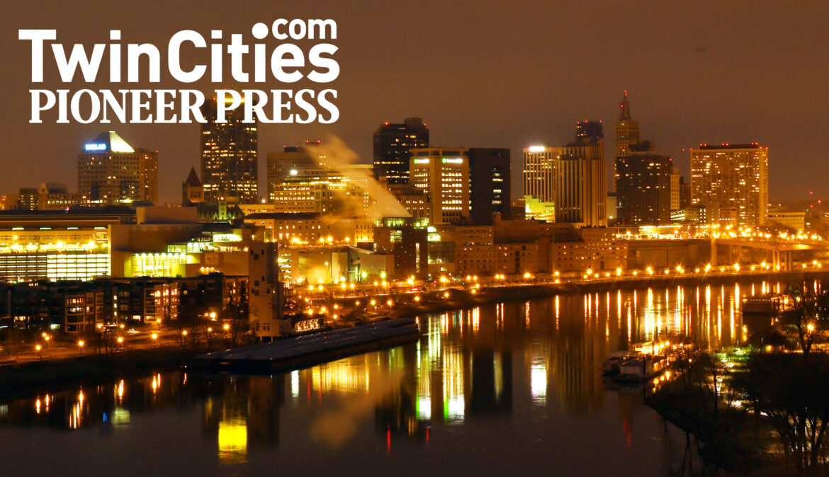 Senior dining serves Christmas meal – Twin Cities