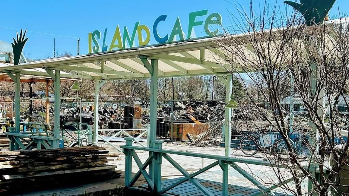 Toronto Island Café to be rebuilt and reopen by this summer, south of the Ward’s Island Ferry Docks, after burning to the ground last March