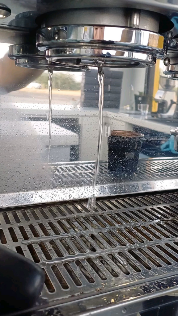 Strange issue with my La Marzocco machine – Water flowing in a single line from one group head Strange issue with my La Marzocco machine - Water flowing in a single line from one group head